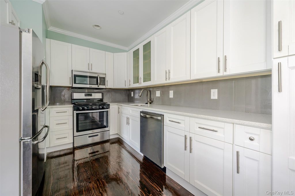 439 E 143 Street E, Bronx, NY 10454 — photo 5