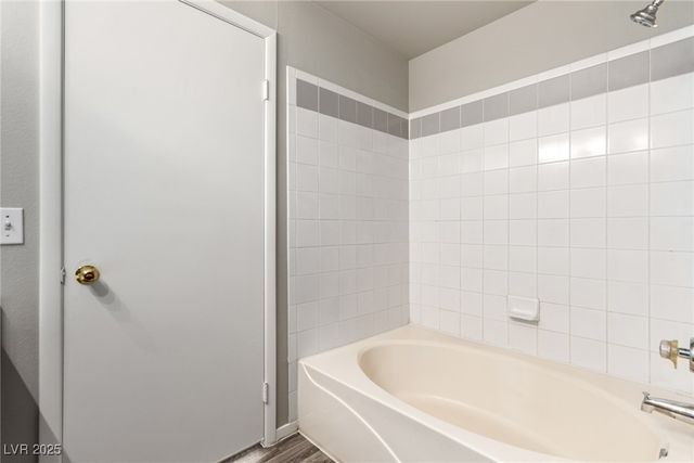 7413 West RUSSELL Road 254, Las Vegas, NV 89113