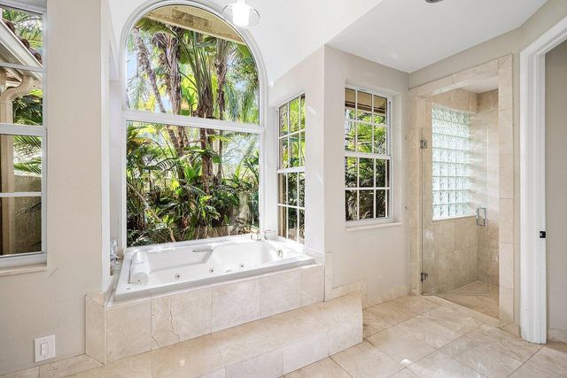 10707 El Caballo Court, Delray Beach, FL 33446