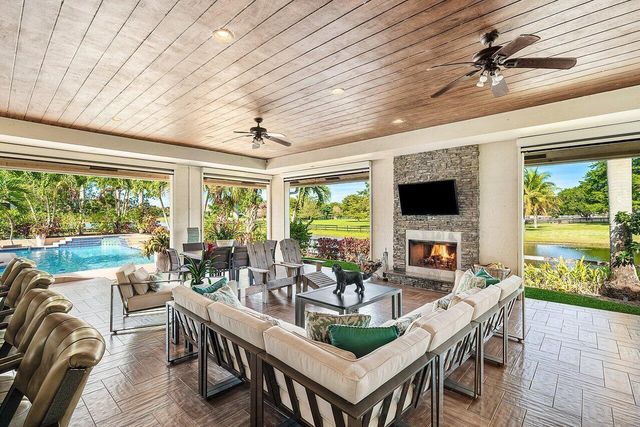 10707 El Caballo Court, Delray Beach, FL 33446