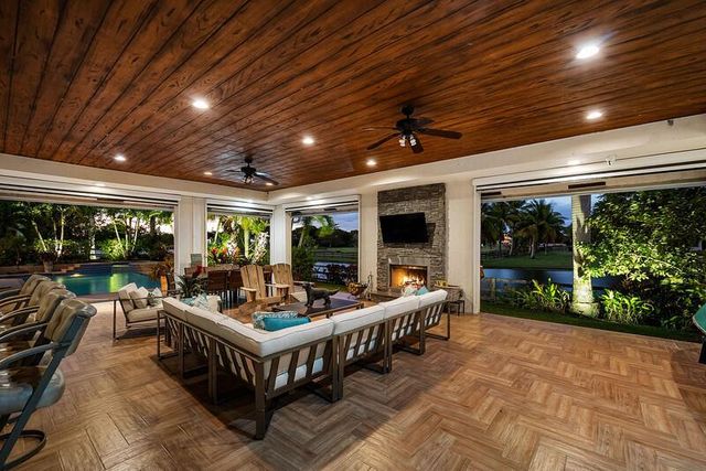 10707 El Caballo Court, Delray Beach, FL 33446