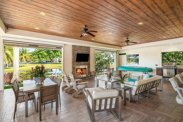 10707 El Caballo Court, Delray Beach, FL 33446