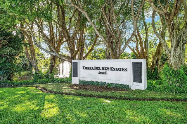 10707 El Caballo Court, Delray Beach, FL 33446