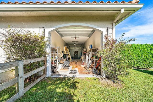 10707 El Caballo Court, Delray Beach, FL 33446