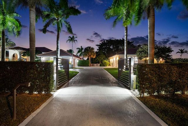 10707 El Caballo Court, Delray Beach, FL 33446