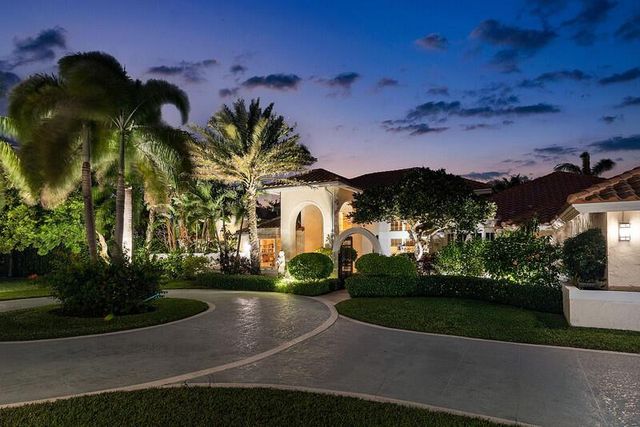 10707 El Caballo Court, Delray Beach, FL 33446