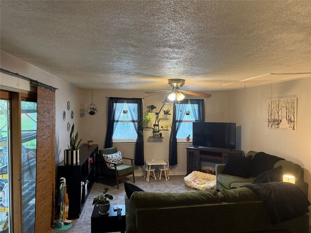430 CHAUTAUQUA Boulevard, Erie, PA 16511
