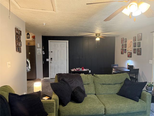 430 CHAUTAUQUA Boulevard, Erie, PA 16511