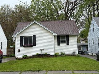 430 CHAUTAUQUA Boulevard, Erie, PA 16511