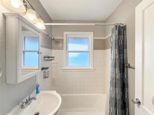 4300 N State Street, Warr Acres, OK 73122