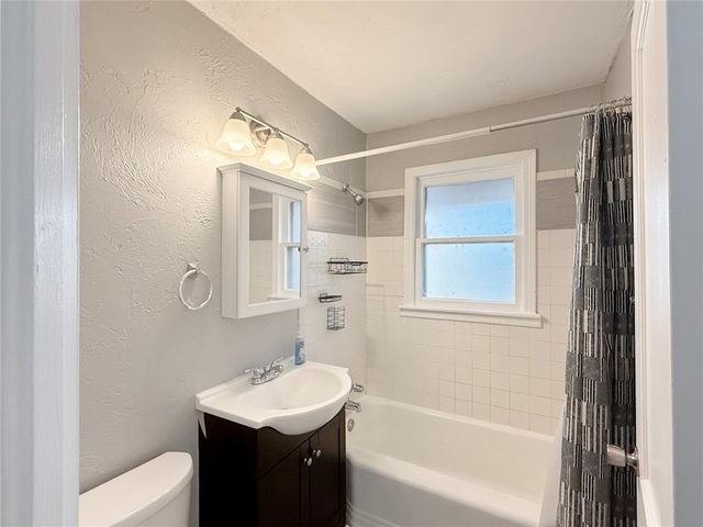 4300 N State Street, Warr Acres, OK 73122