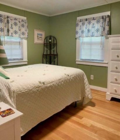 93 E Huntress Pond Road, Barnstead, NH 03225