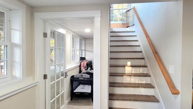 93 E Huntress Pond Road, Barnstead, NH 03225