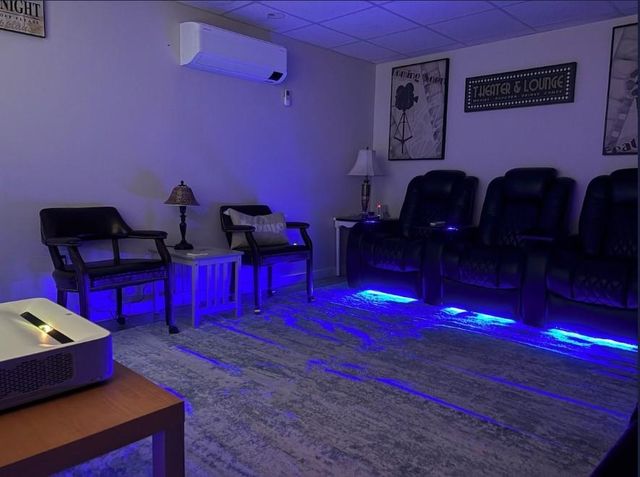 93 E Huntress Pond Road, Barnstead, NH 03225