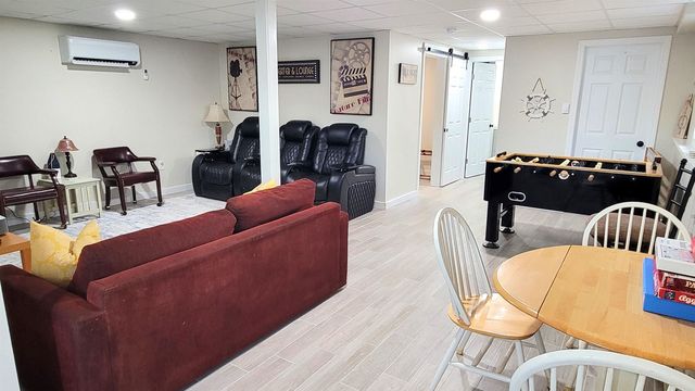 93 E Huntress Pond Road, Barnstead, NH 03225