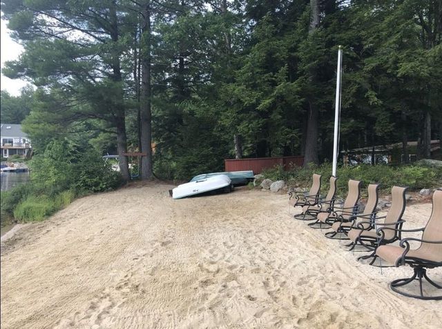 93 E Huntress Pond Road, Barnstead, NH 03225