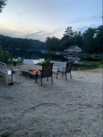 93 E Huntress Pond Road, Barnstead, NH 03225