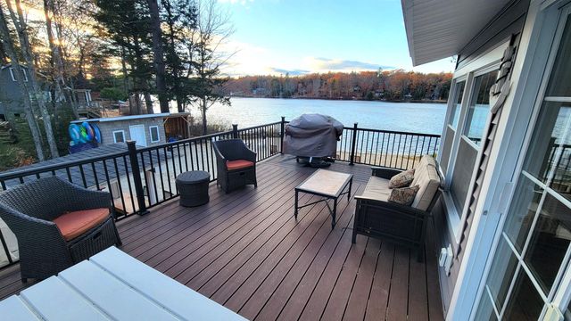 93 E Huntress Pond Road, Barnstead, NH 03225