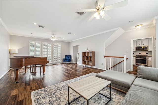 1213 Oneil Street B, Houston, TX 77019