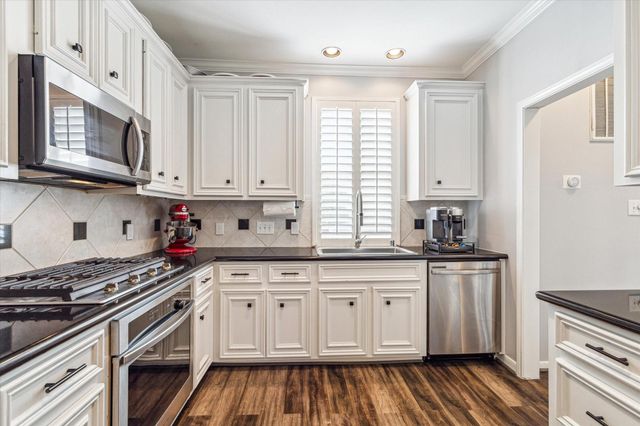 1213 Oneil Street B, Houston, TX 77019