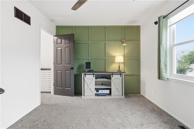 817 NW Golden Court, Blue Springs, MO 64015