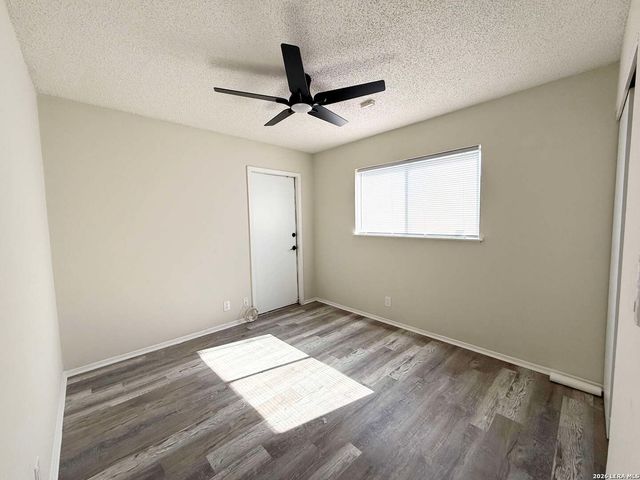 4206 Dauphine, San Antonio, TX 78218