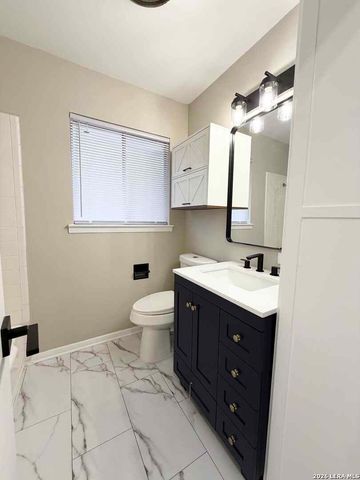 4206 Dauphine, San Antonio, TX 78218