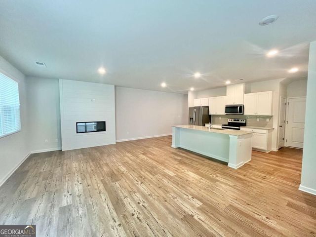 5129 Sidney Square, Flowery Branch, GA 30542