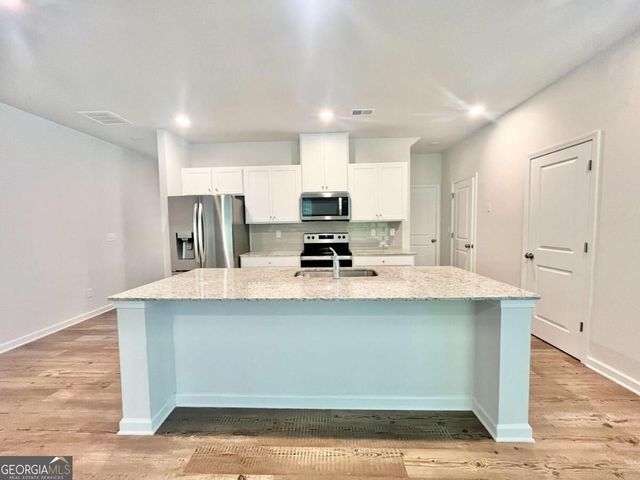 5129 Sidney Square, Flowery Branch, GA 30542