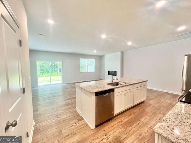 5129 Sidney Square, Flowery Branch, GA 30542
