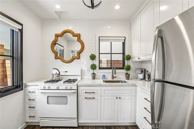 229 Marine Place, Manhattan Beach, CA 90266