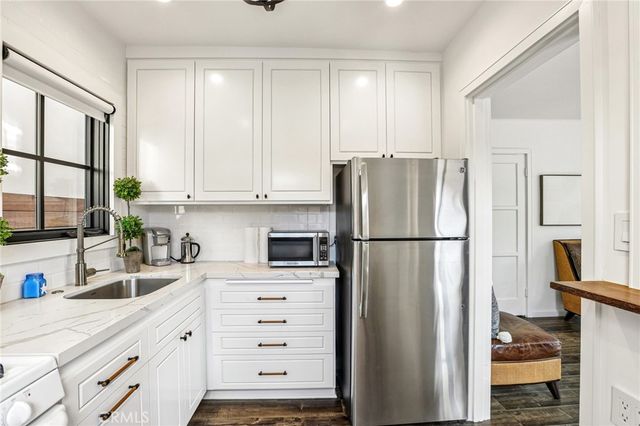 229 Marine Place, Manhattan Beach, CA 90266
