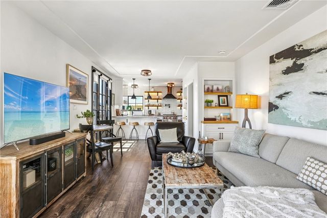 229 Marine Place, Manhattan Beach, CA 90266
