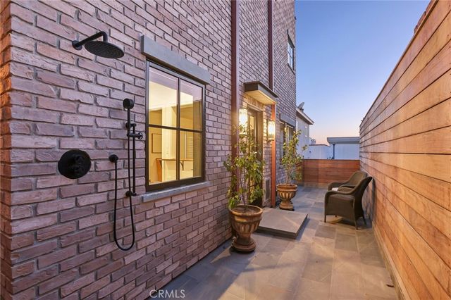 229 Marine Place, Manhattan Beach, CA 90266