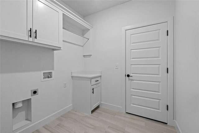 2 Ellwood Circle, Bella Vista, AR 72715