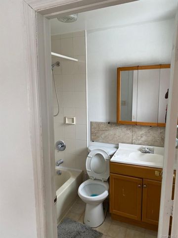 22-12 Regina Avenue, Far Rockaway, NY 11691