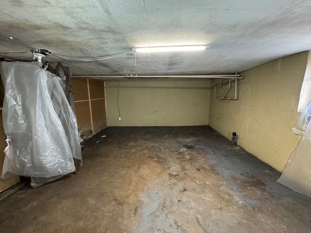 5556 S Princeton Avenue, Chicago, IL 60621