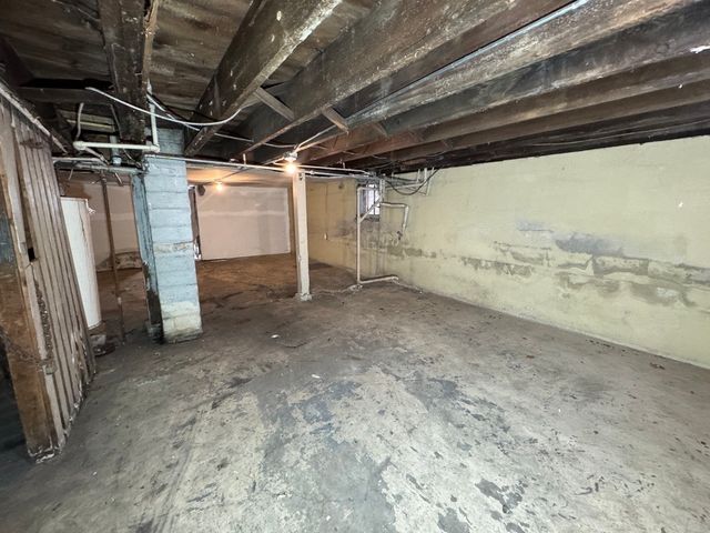 5556 S Princeton Avenue, Chicago, IL 60621