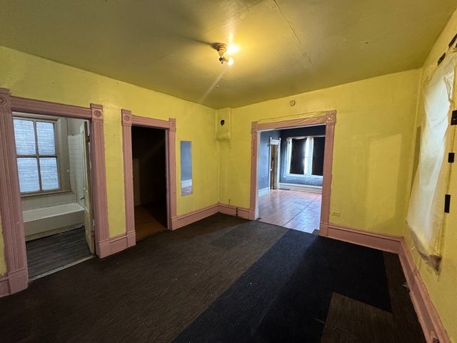 5556 S Princeton Avenue, Chicago, IL 60621