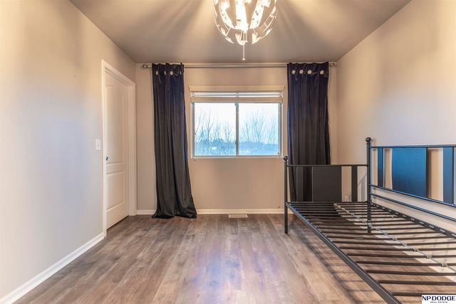 9406 S 173rd Street, Omaha, NE 68136