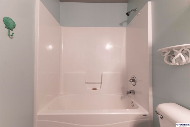 9406 S 173rd Street, Omaha, NE 68136