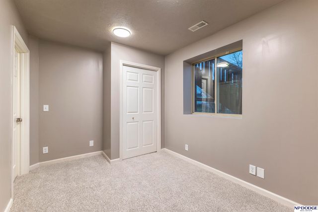 9406 S 173rd Street, Omaha, NE 68136