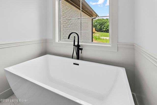 148 Prosperity Way, Fisherville, KY 40023