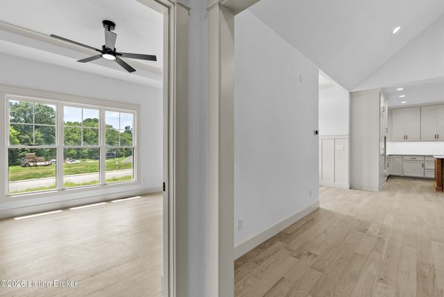 148 Prosperity Way, Fisherville, KY 40023