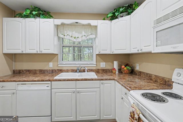 542 Eastern Cross Lane, Clayton, GA 30525