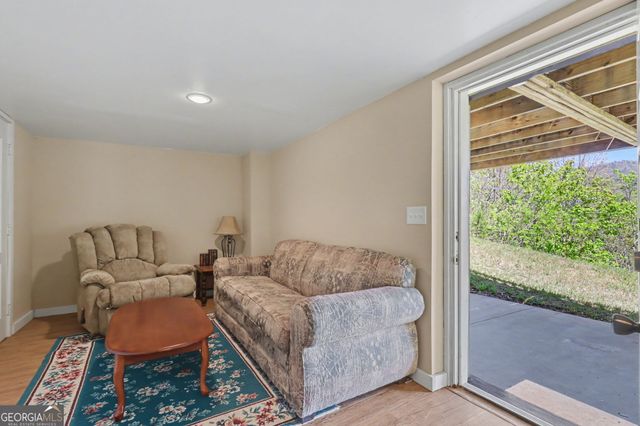 542 Eastern Cross Lane, Clayton, GA 30525