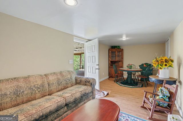 542 Eastern Cross Lane, Clayton, GA 30525