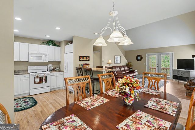 542 Eastern Cross Lane, Clayton, GA 30525