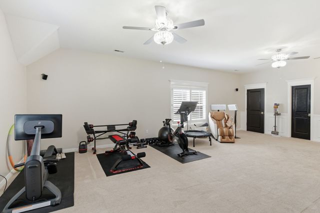 108 Crooked Creek Ln, Hendersonville, TN 37075