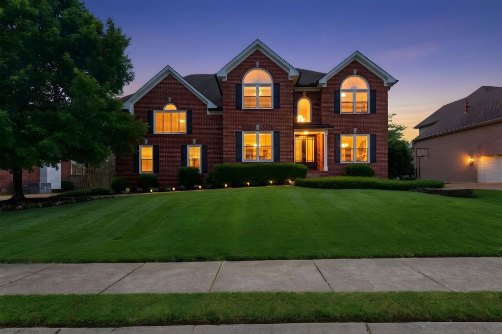 108 Crooked Creek Ln, Hendersonville, TN 37075